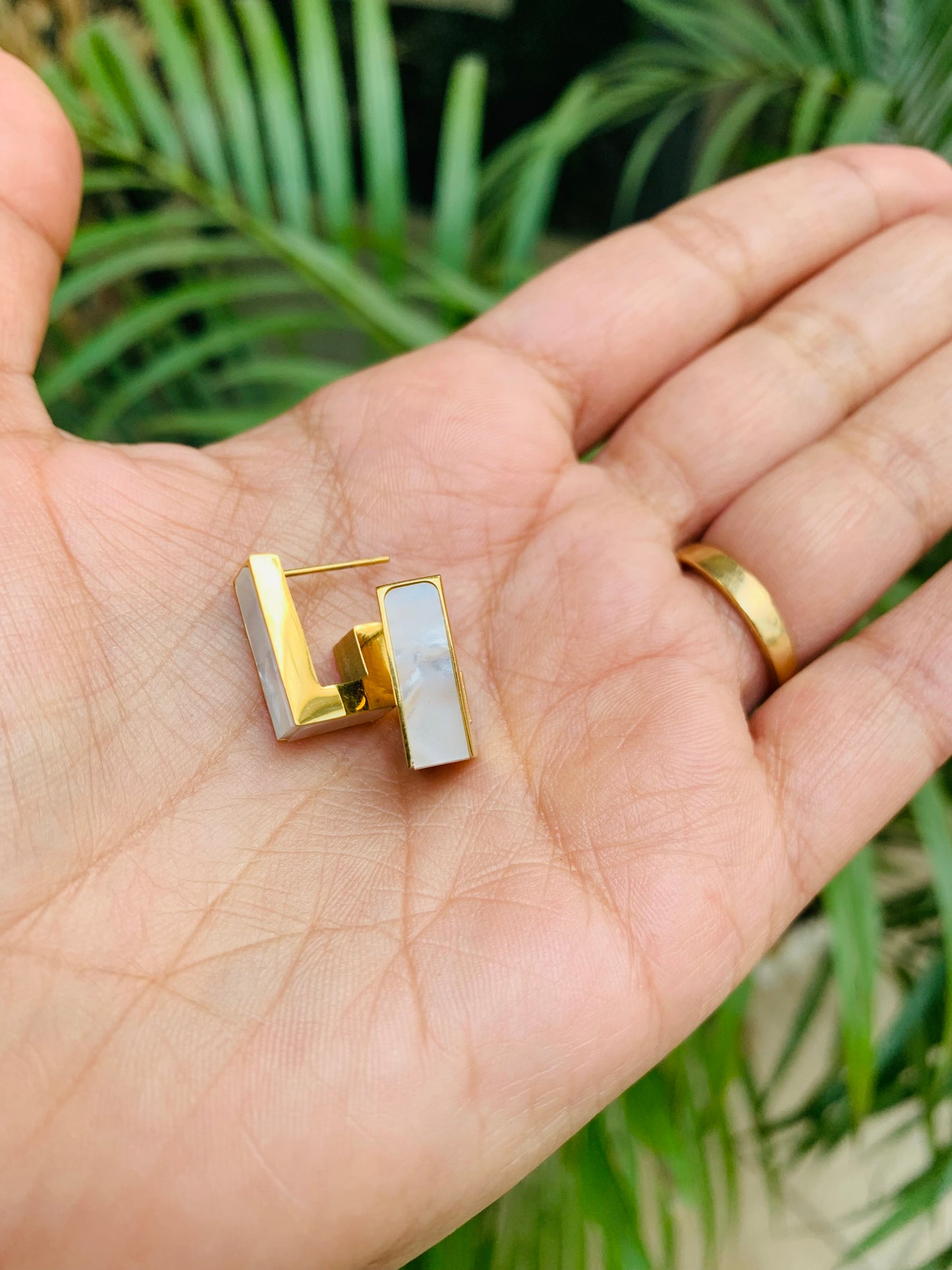 Mother Of Pearl Small Studs