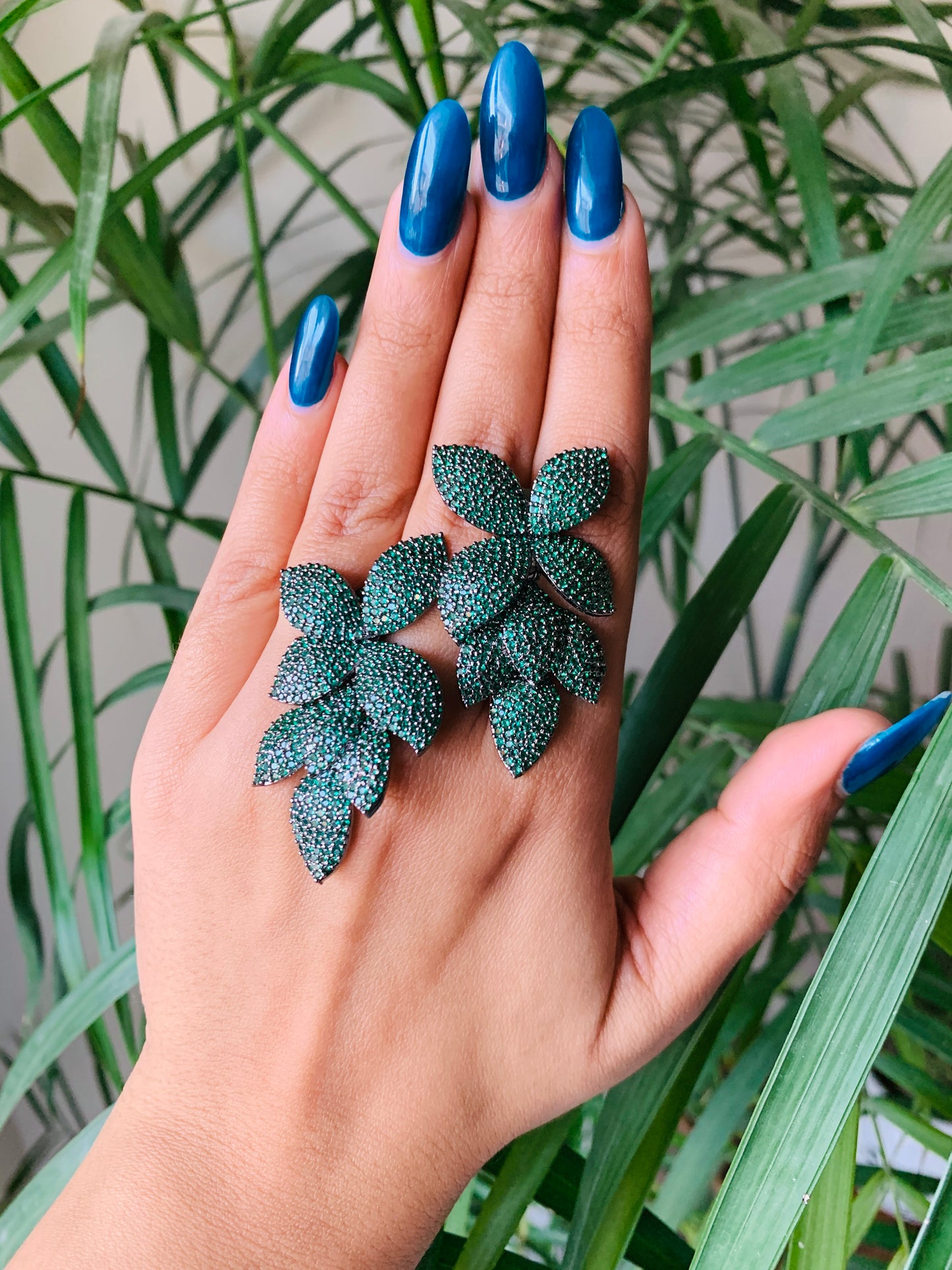 Leaf Pattern MicroAd Danglers