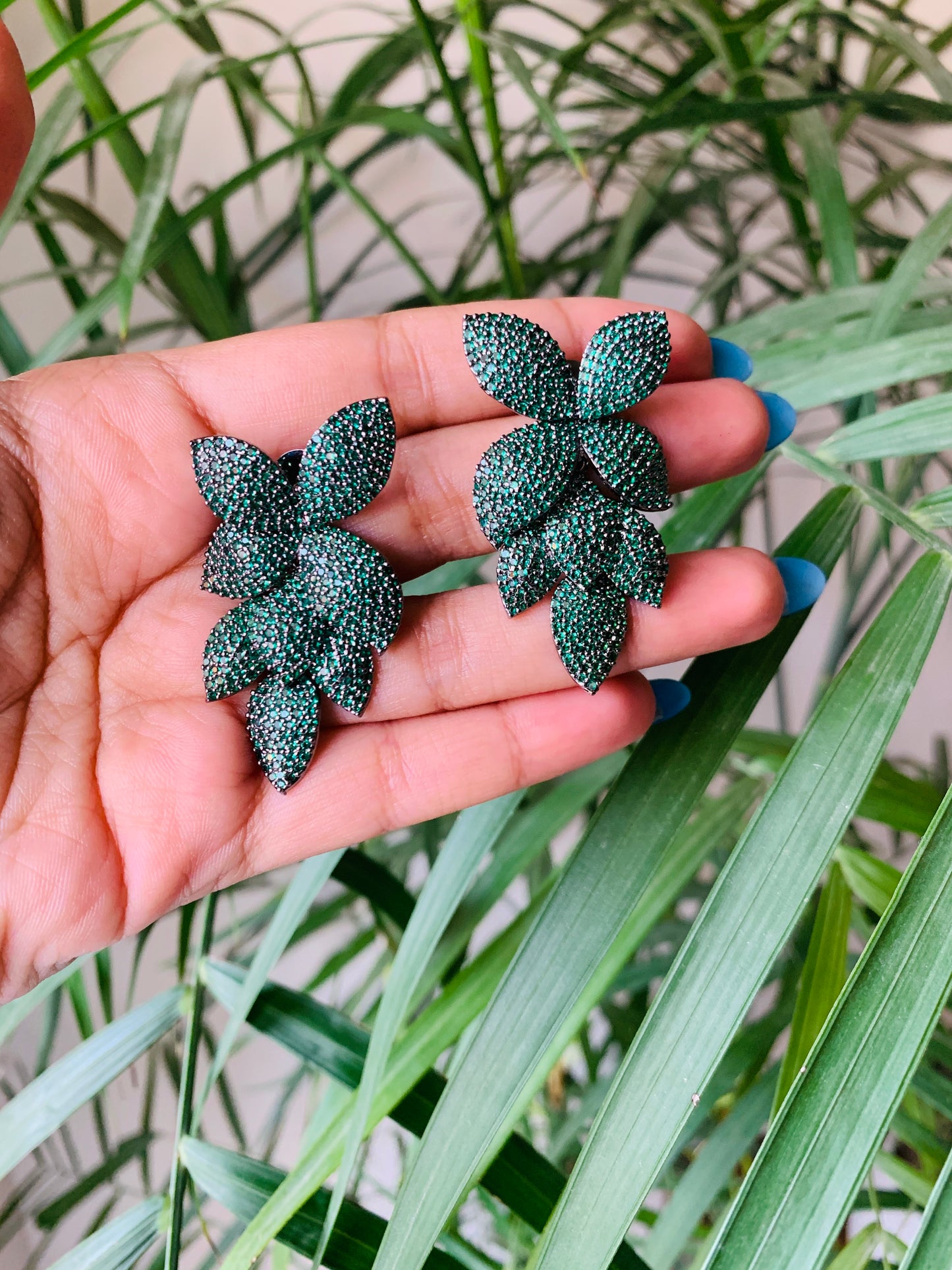 Leaf Pattern MicroAd Danglers