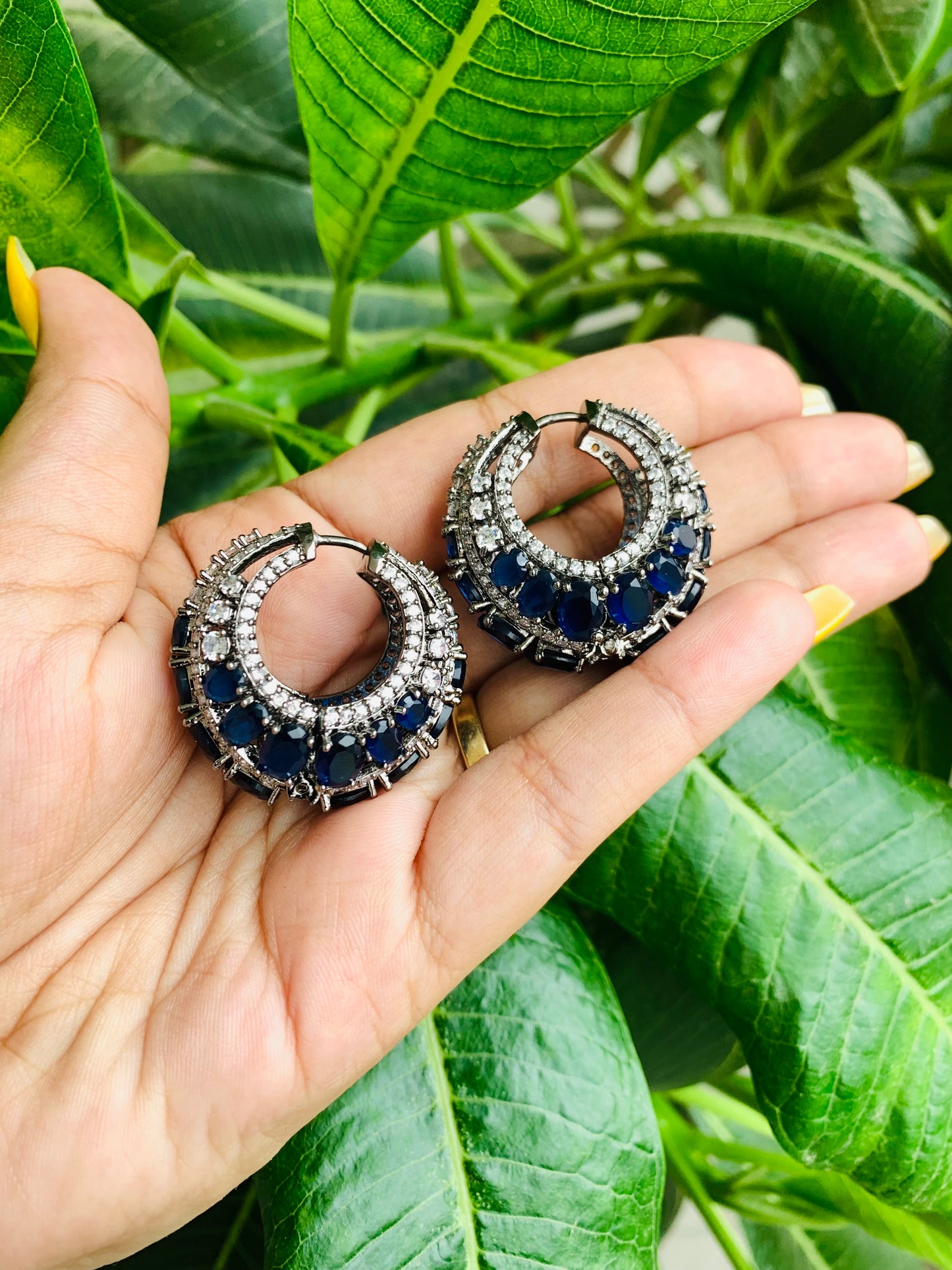 Statement Hoops (baalis) Dark Colors