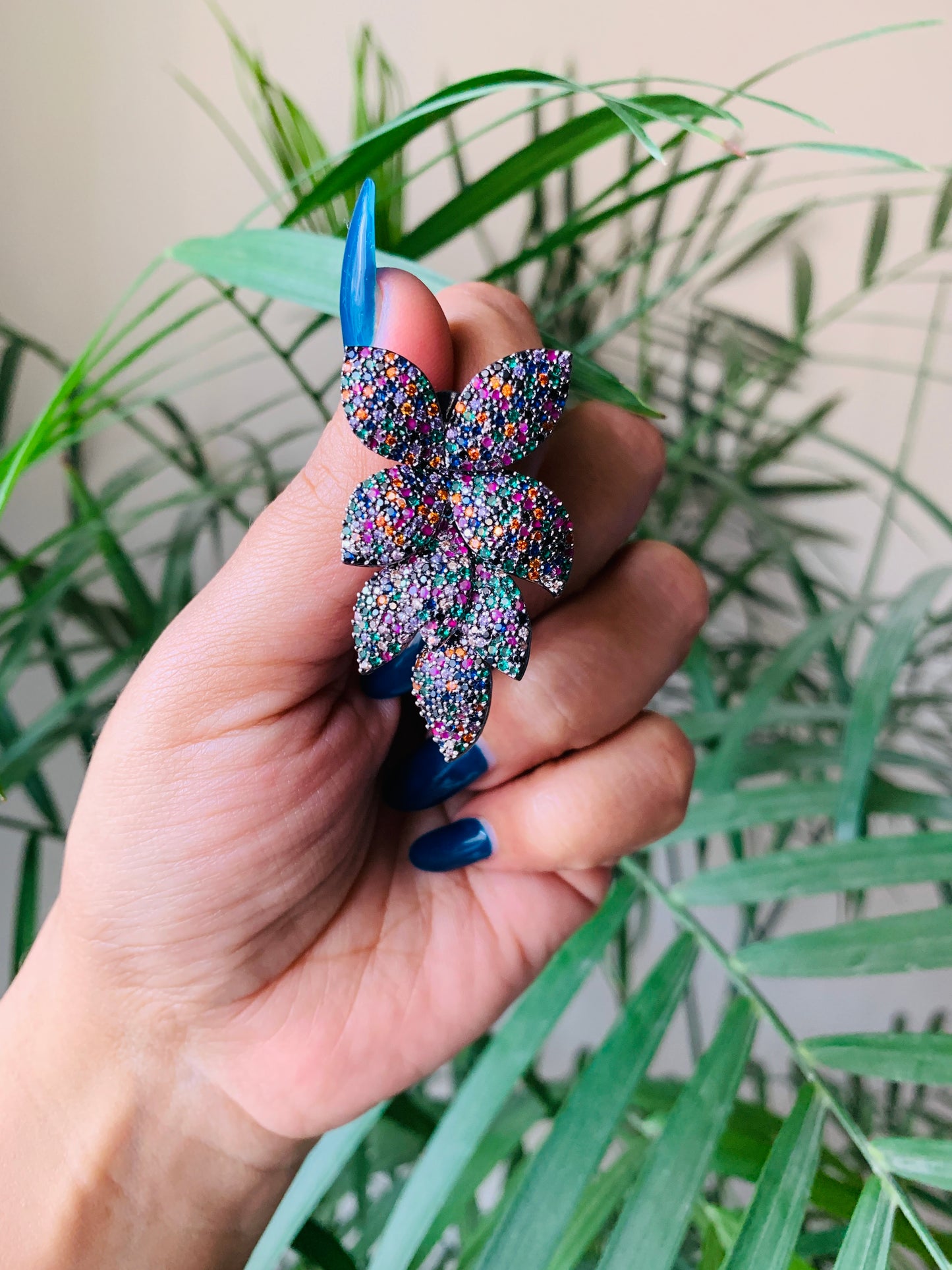 Leaf Pattern MicroAd Danglers