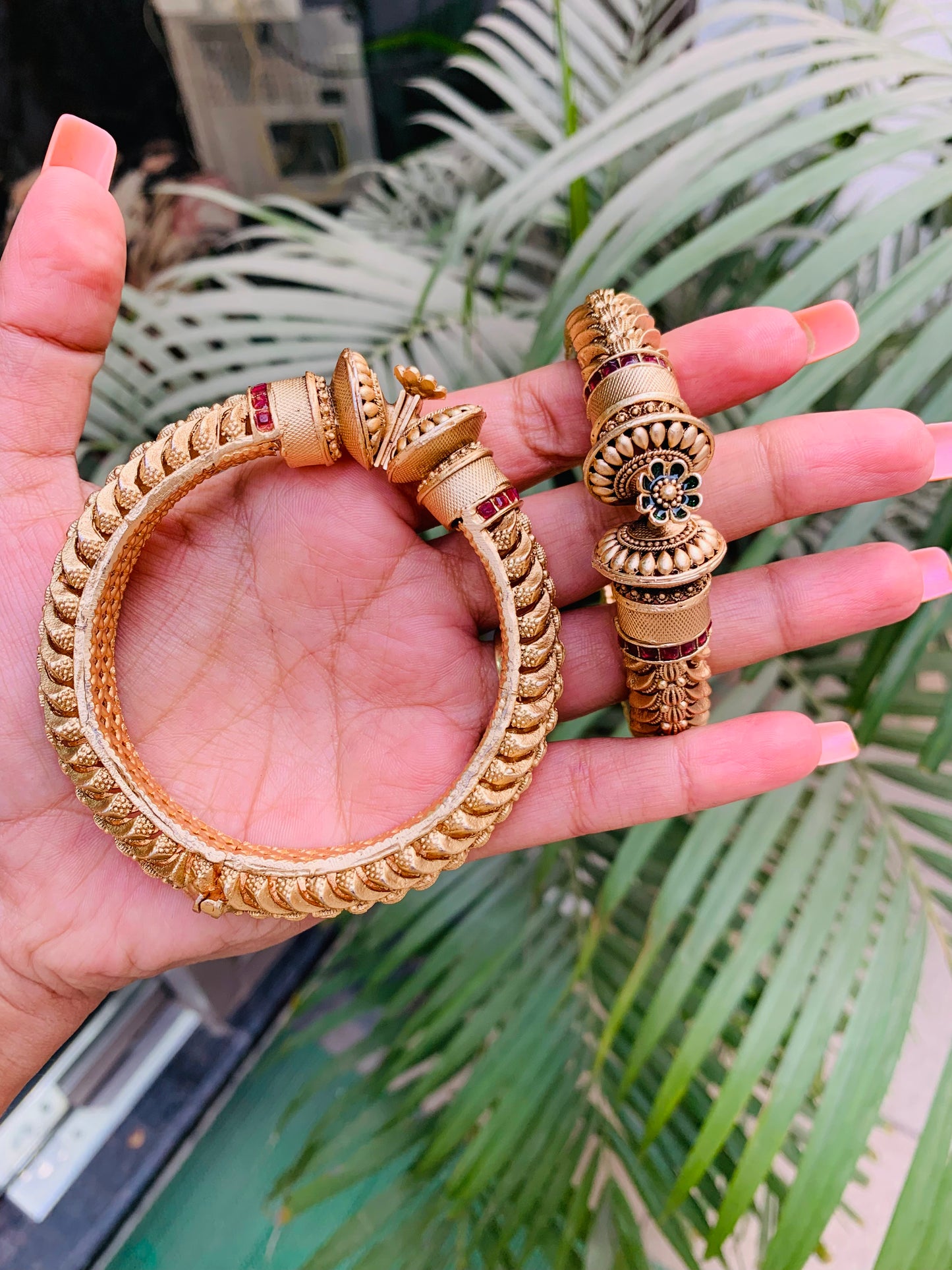 Meera Matte Gold Openable Bangles