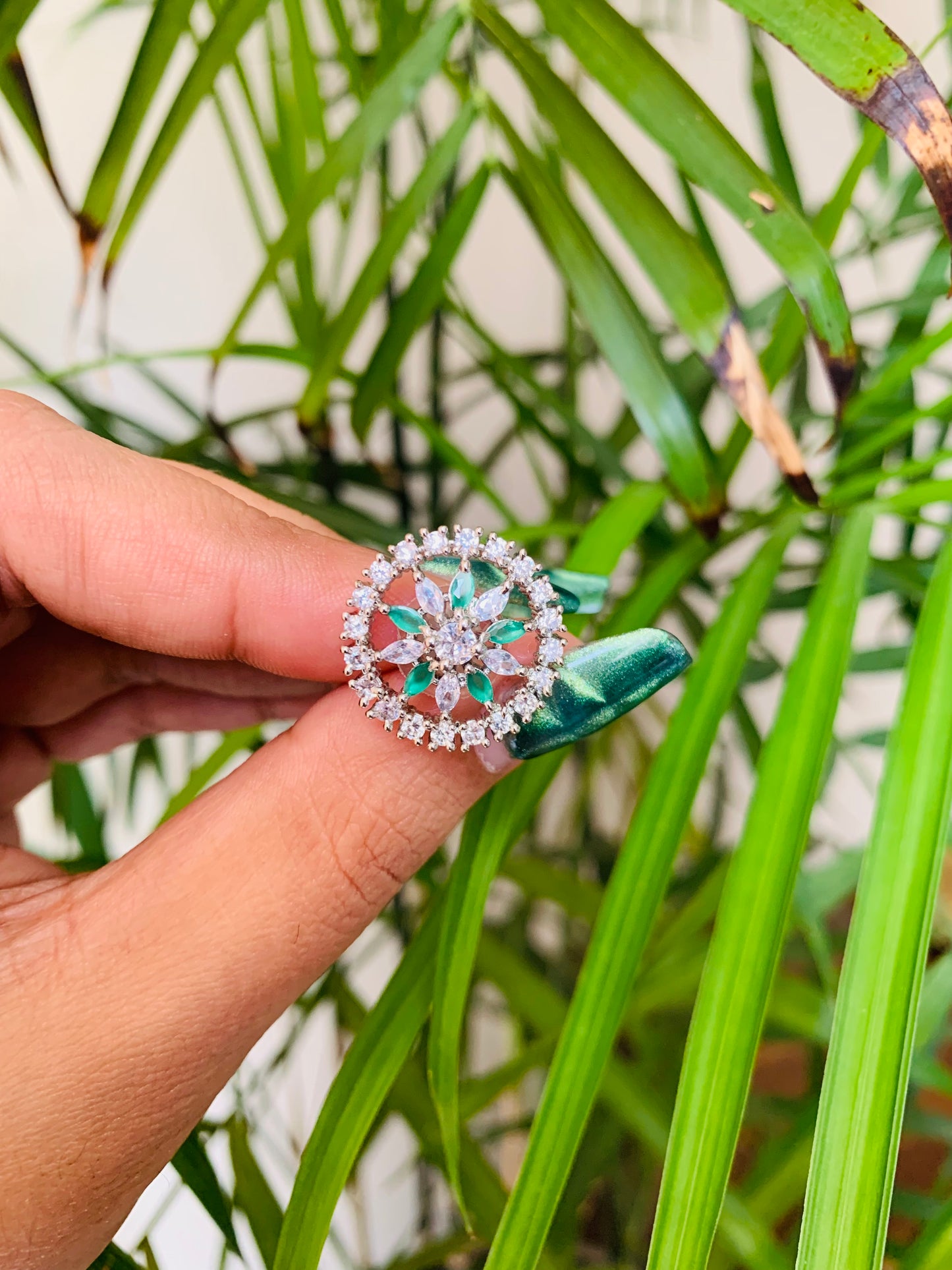 Small Flower Round AD Stud