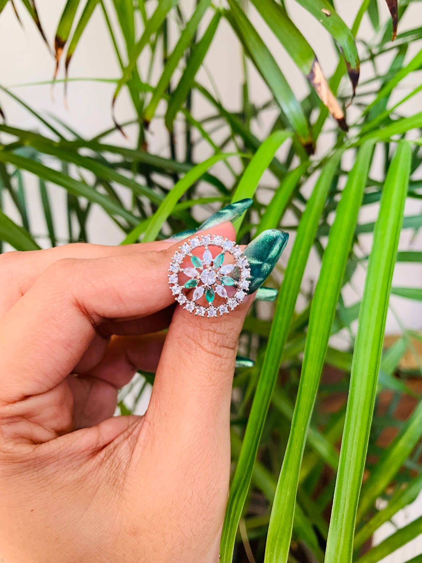 Small Flower Round AD Stud