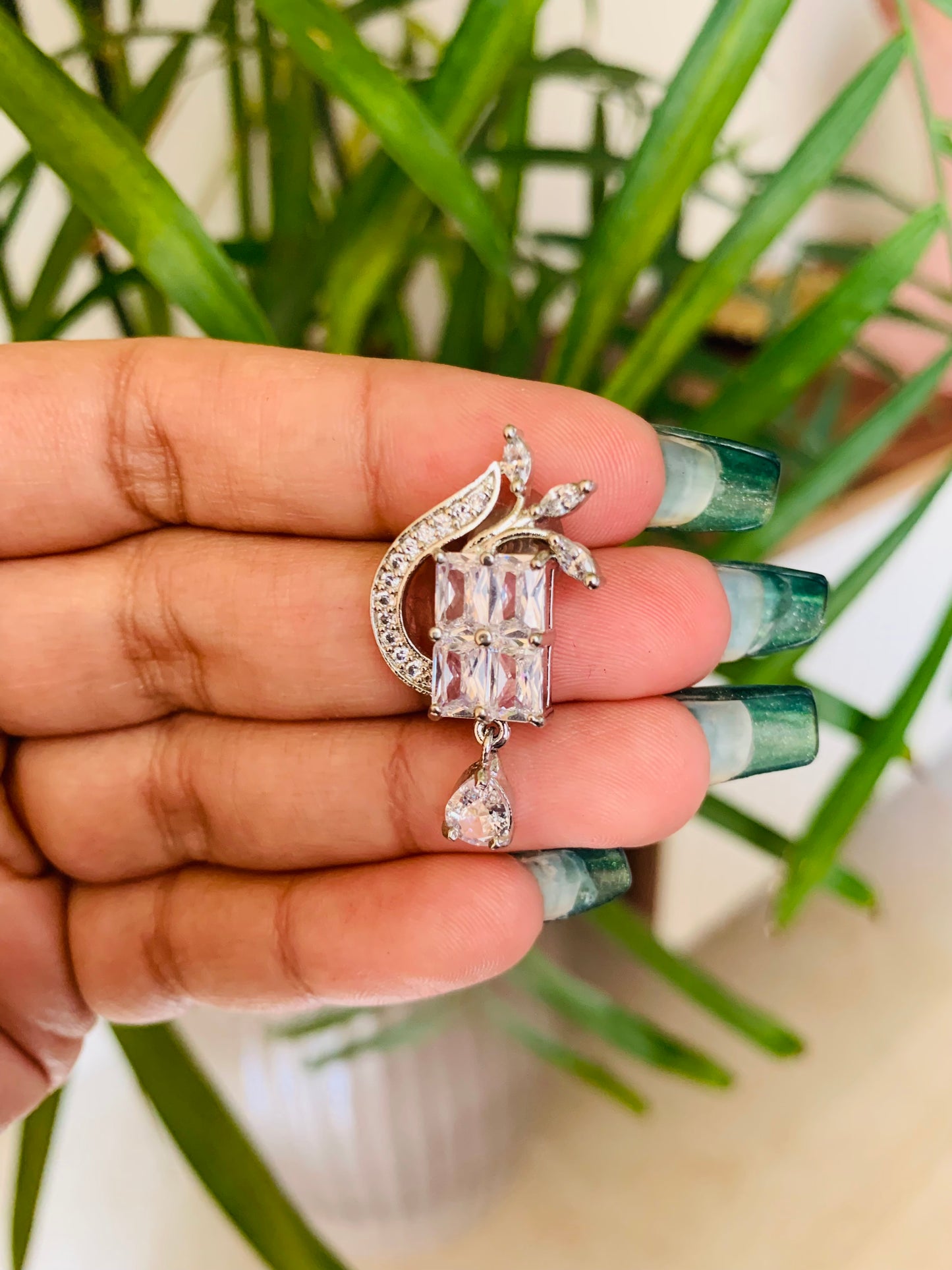 Unique Design Baguette Stud