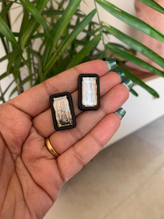 Black Champaigne Rectangle Stud