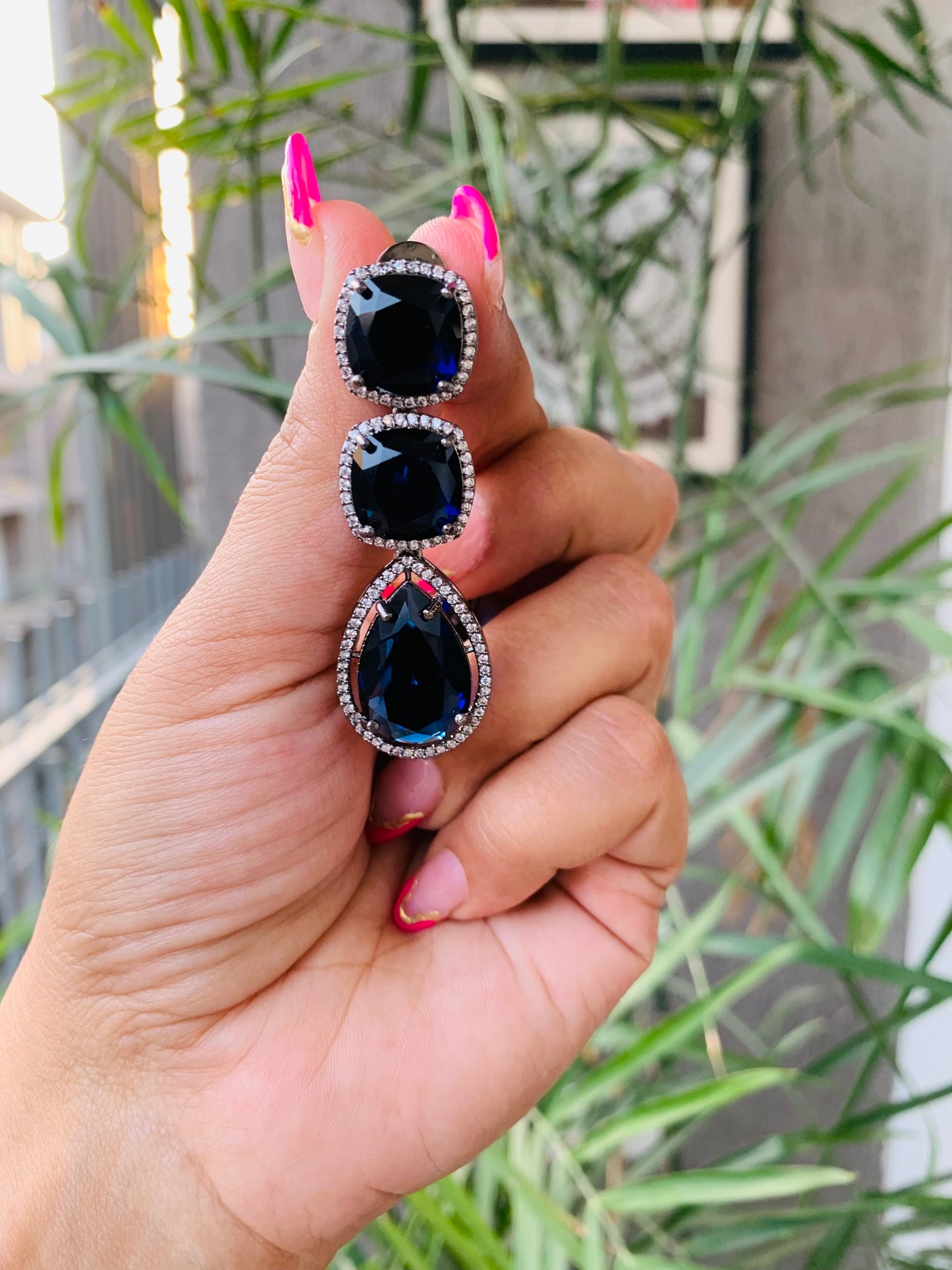 3 Stones Danglers