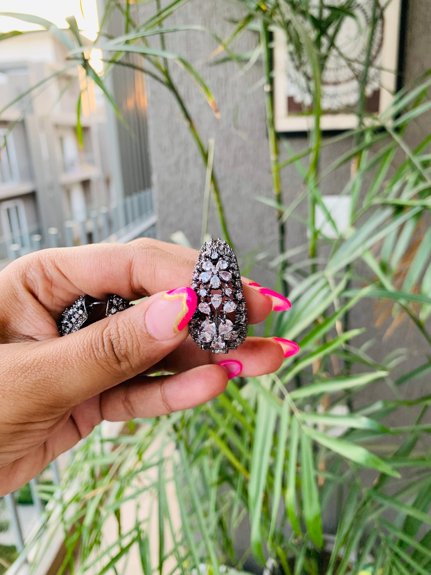 Flower Shaped Baali