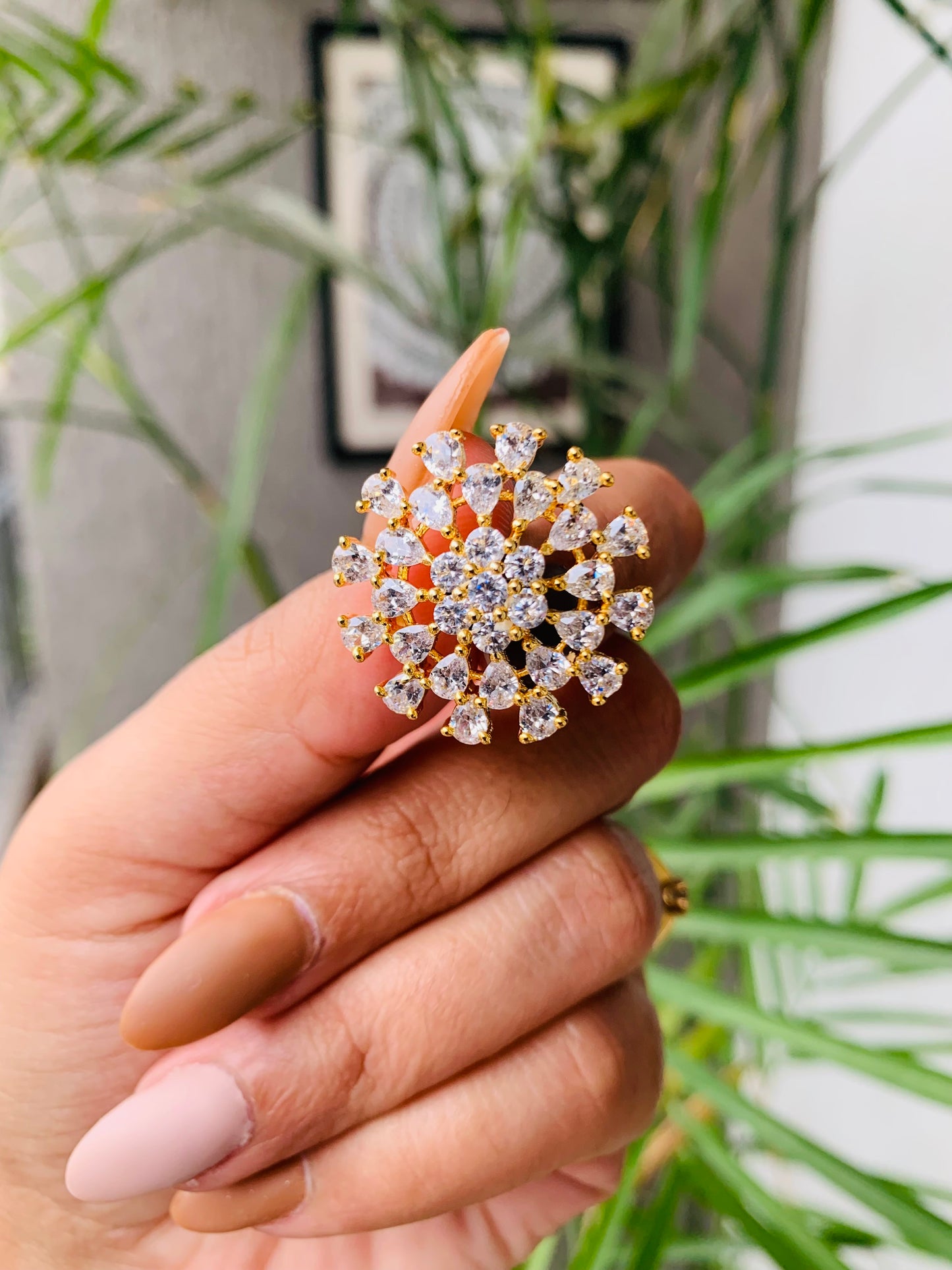Golden Pretty Flower Stud