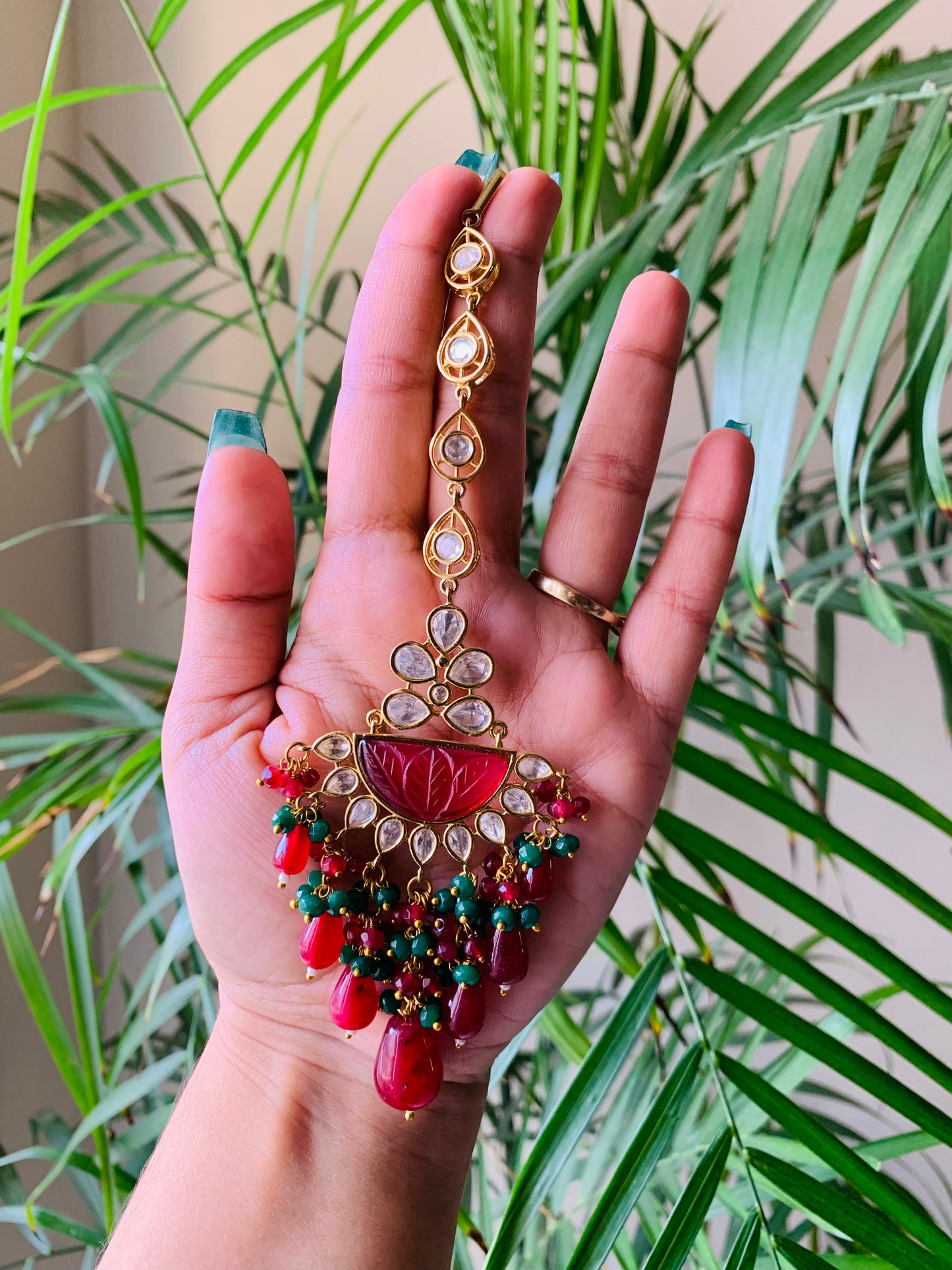 Tyani Kundan Maroon Earrings with Maang Tikka