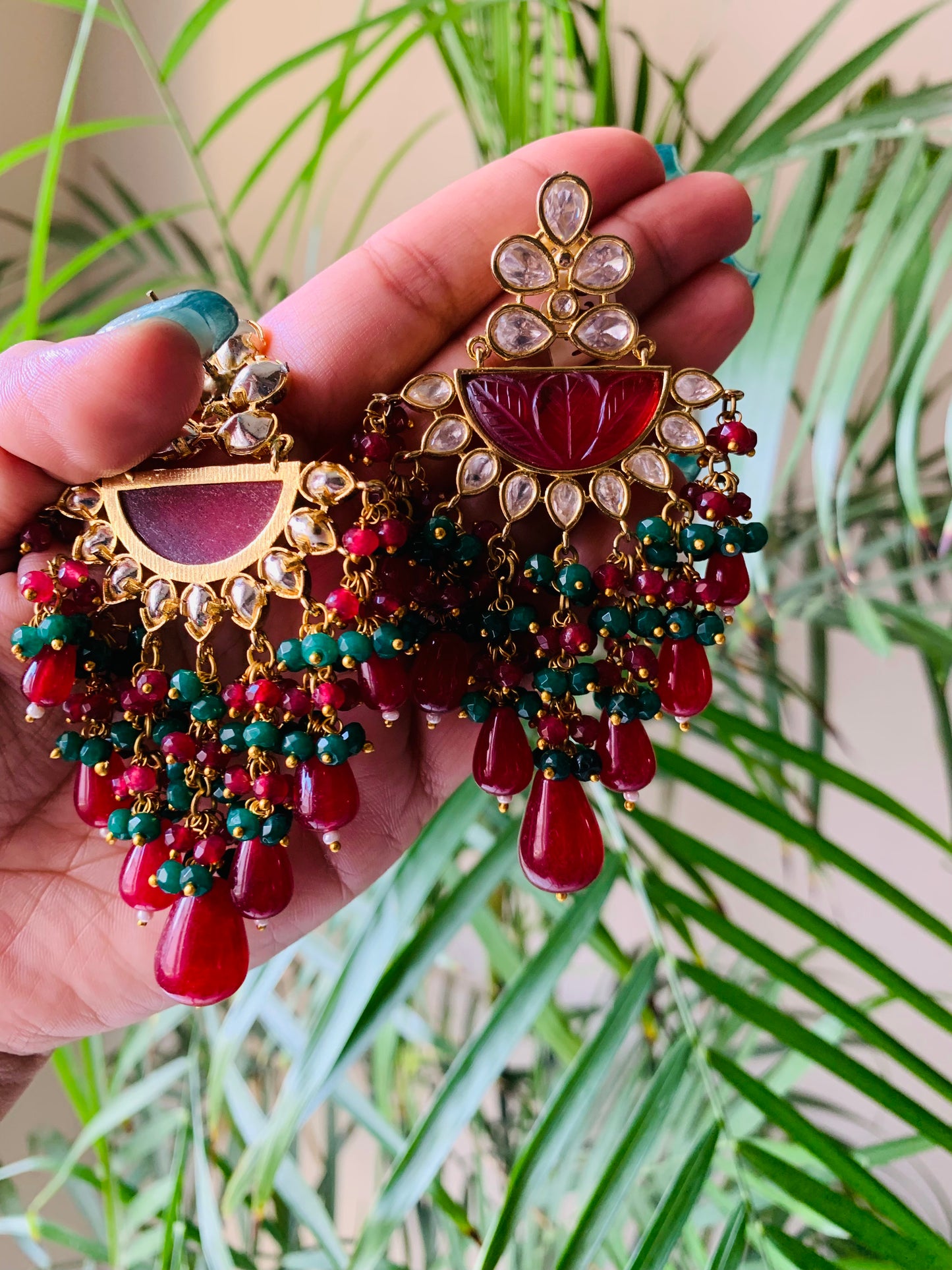 Tyani Kundan Maroon Earrings with Maang Tikka