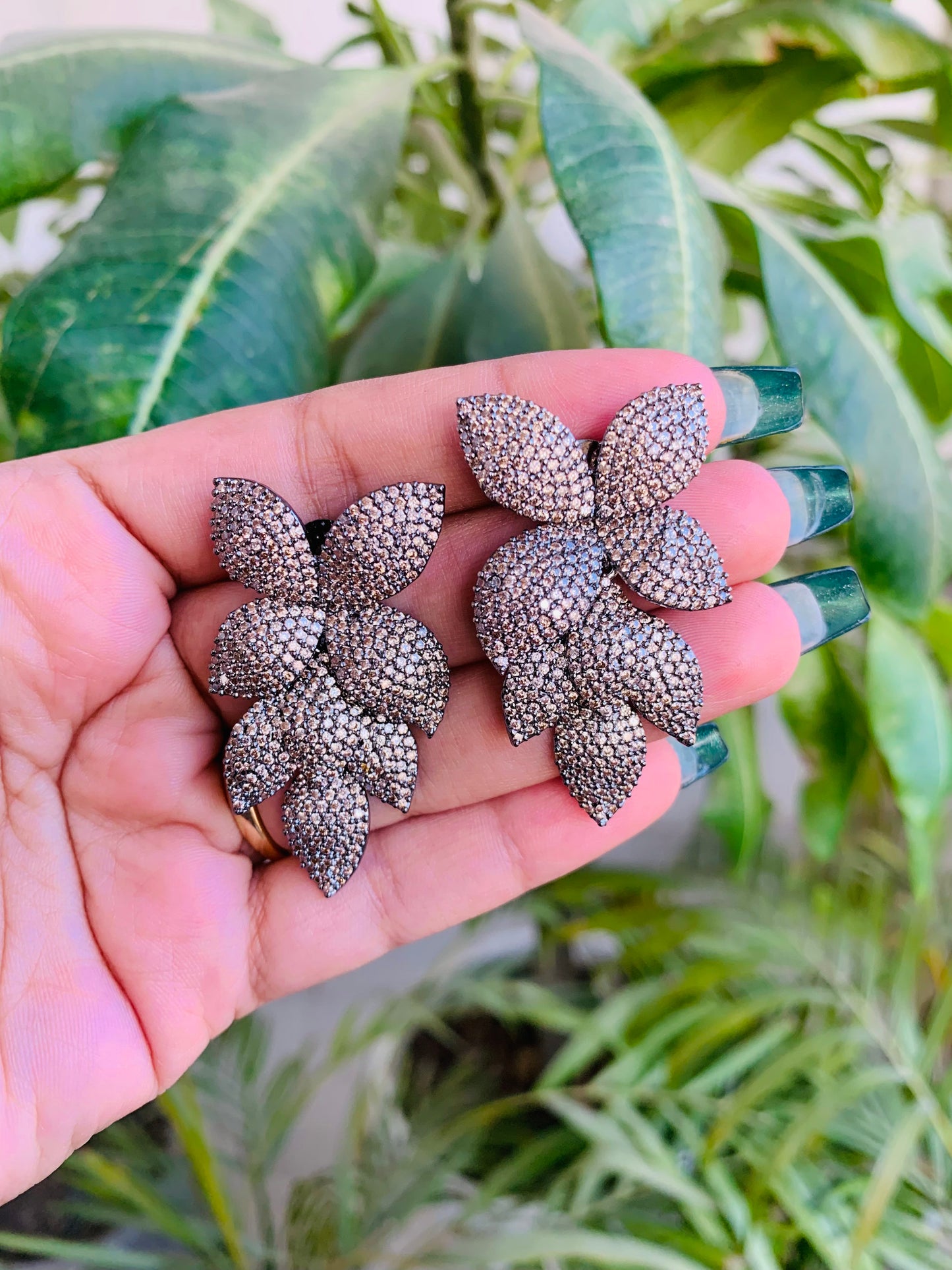 Leaf Pattern MicroAd Danglers