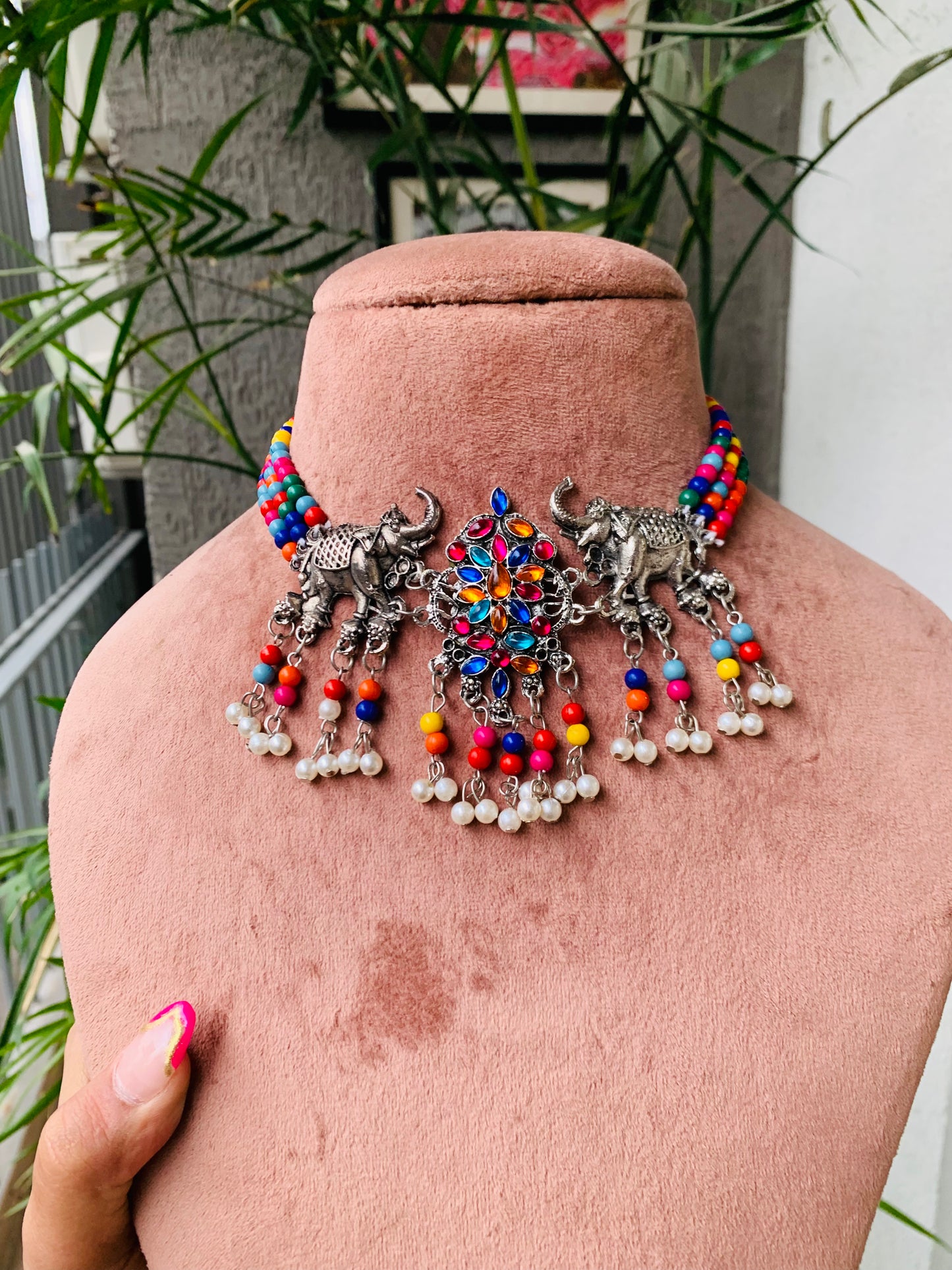 Elephant Multicolor Choker With Earrings