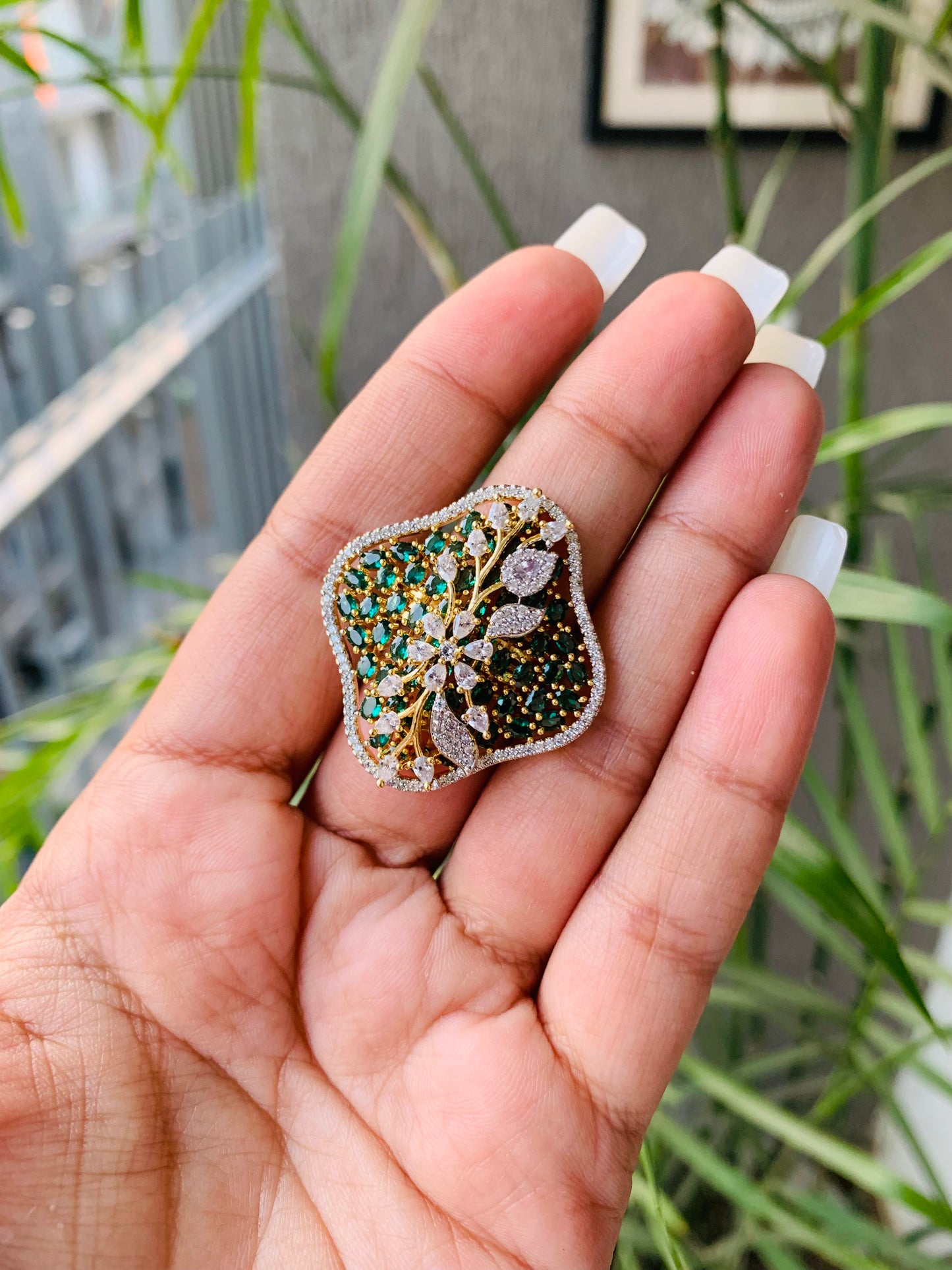 Golden Emerald Square Ring