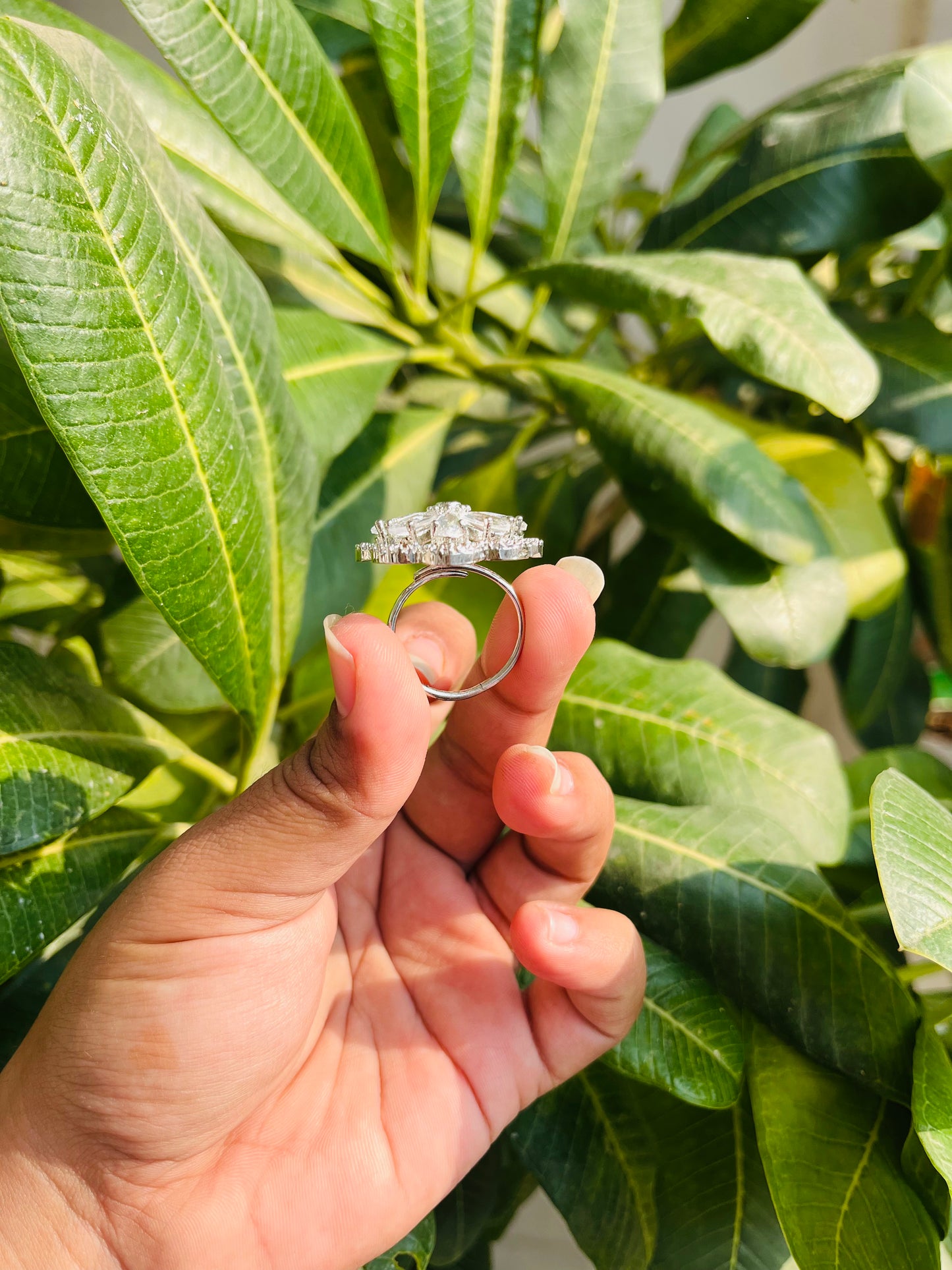 Big Crystals Flower Ring