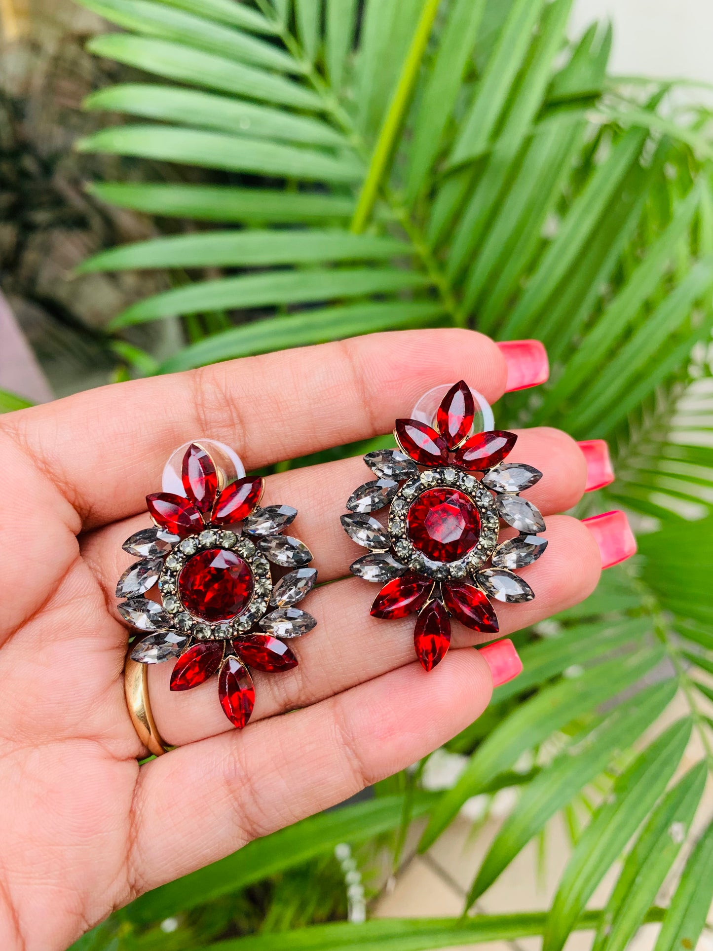 Red Stone Western Stud Earrings