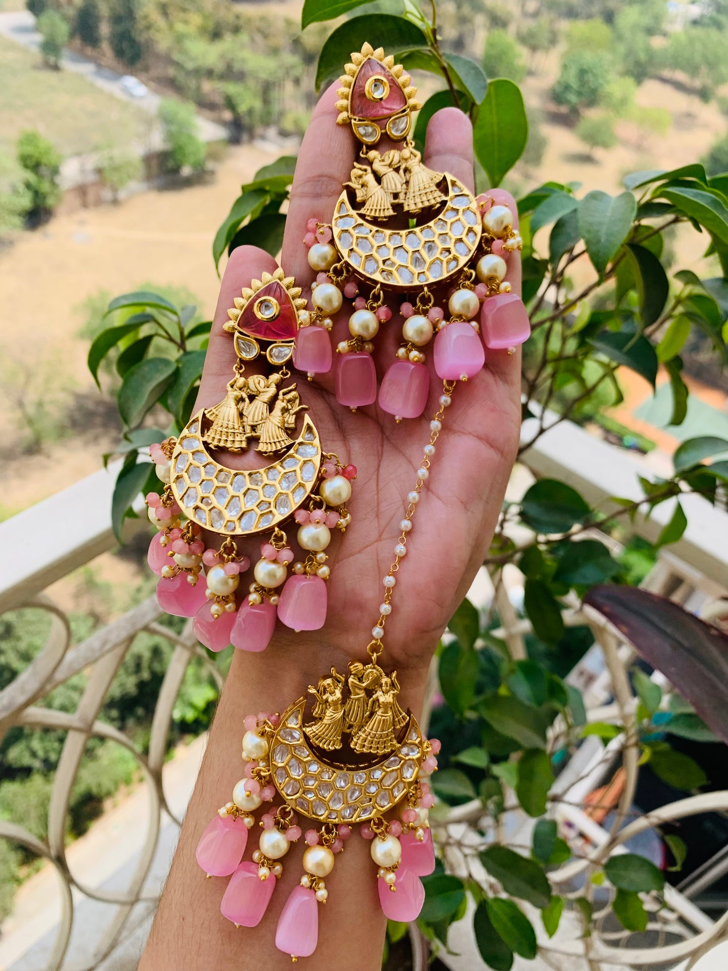 Statement Earrings with Matching Maang Tikka