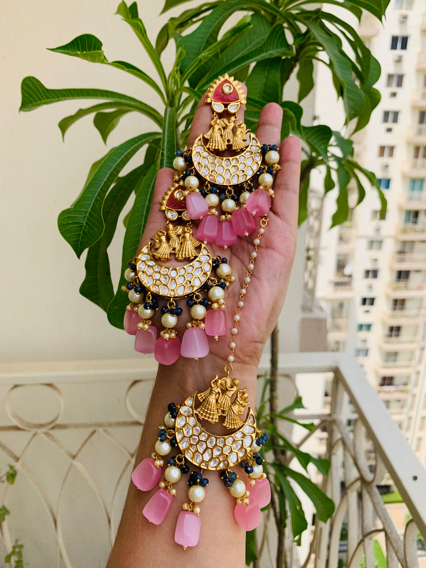 Statement Earrings with Matching Maang Tikka