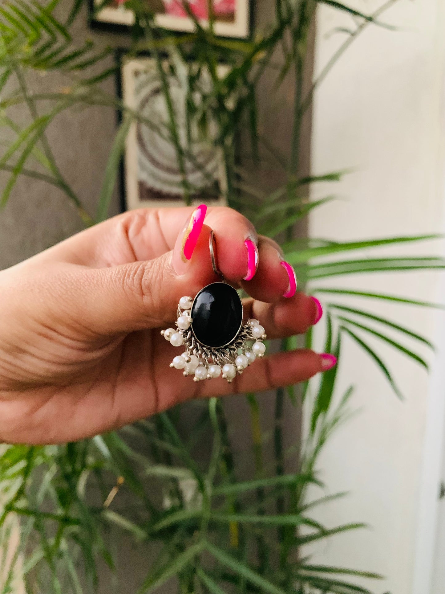 Big Stone Pearls Kaanti Earrings