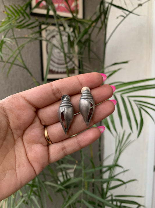 Shankh (Conch) Studs