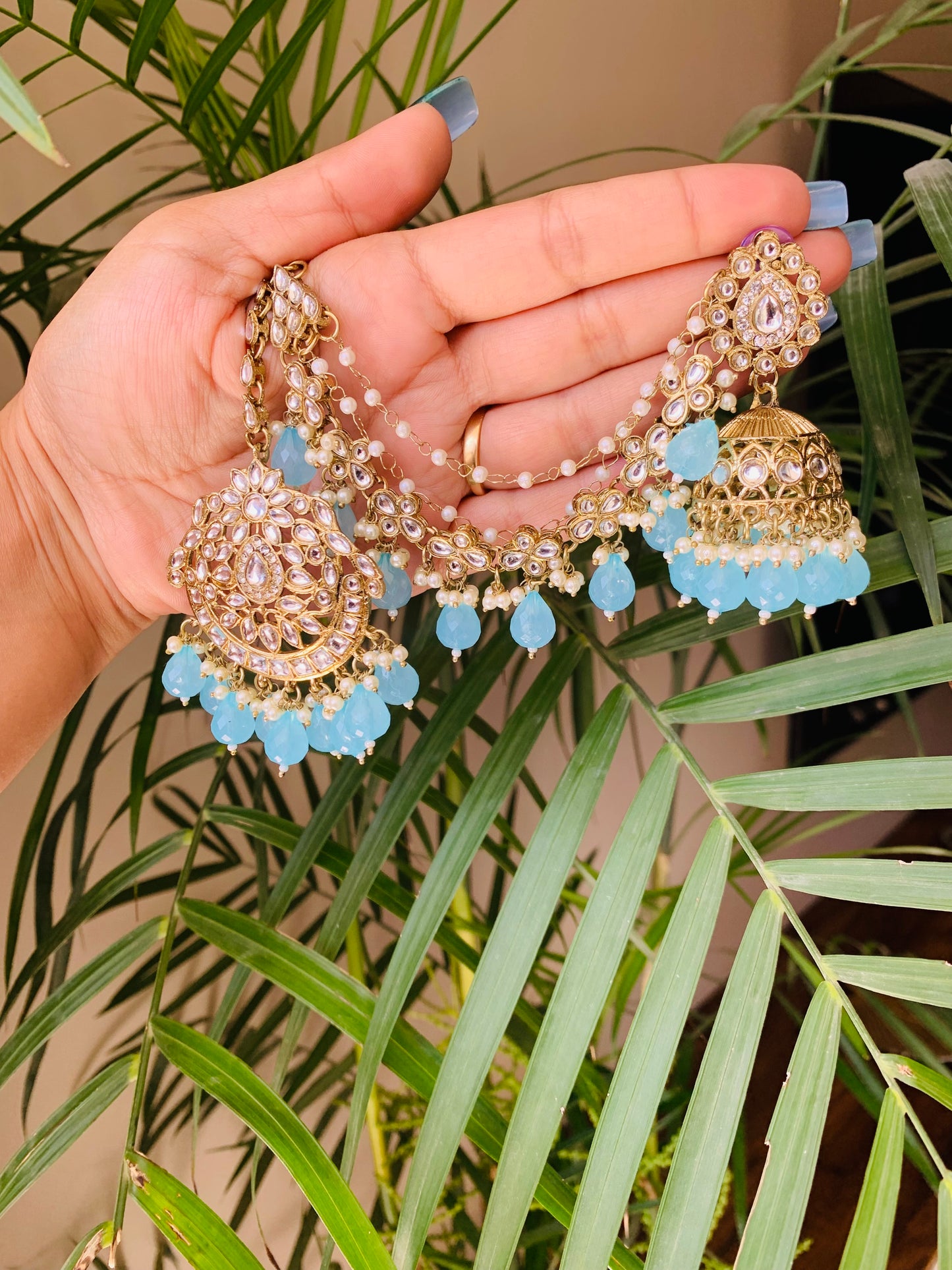 Jhumka With Hair Extension And Maang Tika