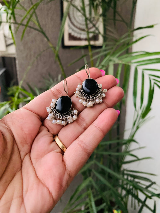 Big Stone Pearls Kaanti Earrings