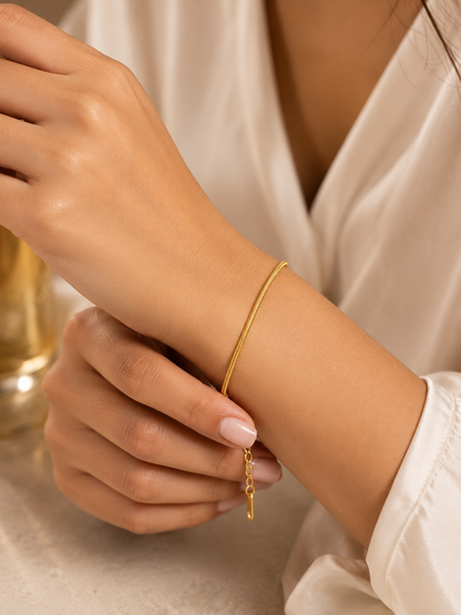 Minimal Snake Chain Bracelet