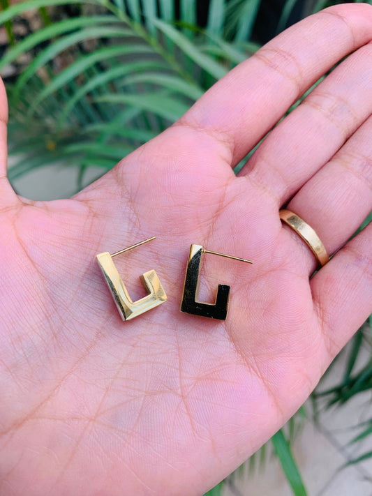 Mother Of Pearl Small Studs