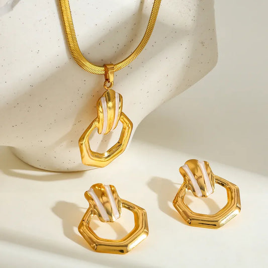 Ivory Tide Pendant Set