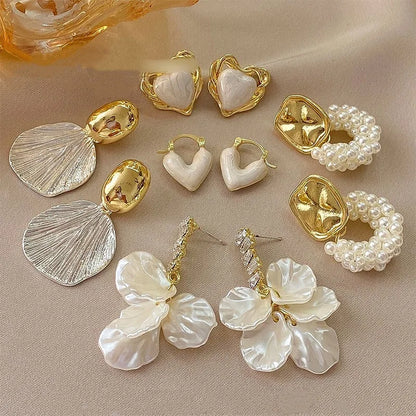 Elegant Heart Stud Earrings 925 Sterling Silver Needle Style Vintage Design Women's Fashion Jewelry