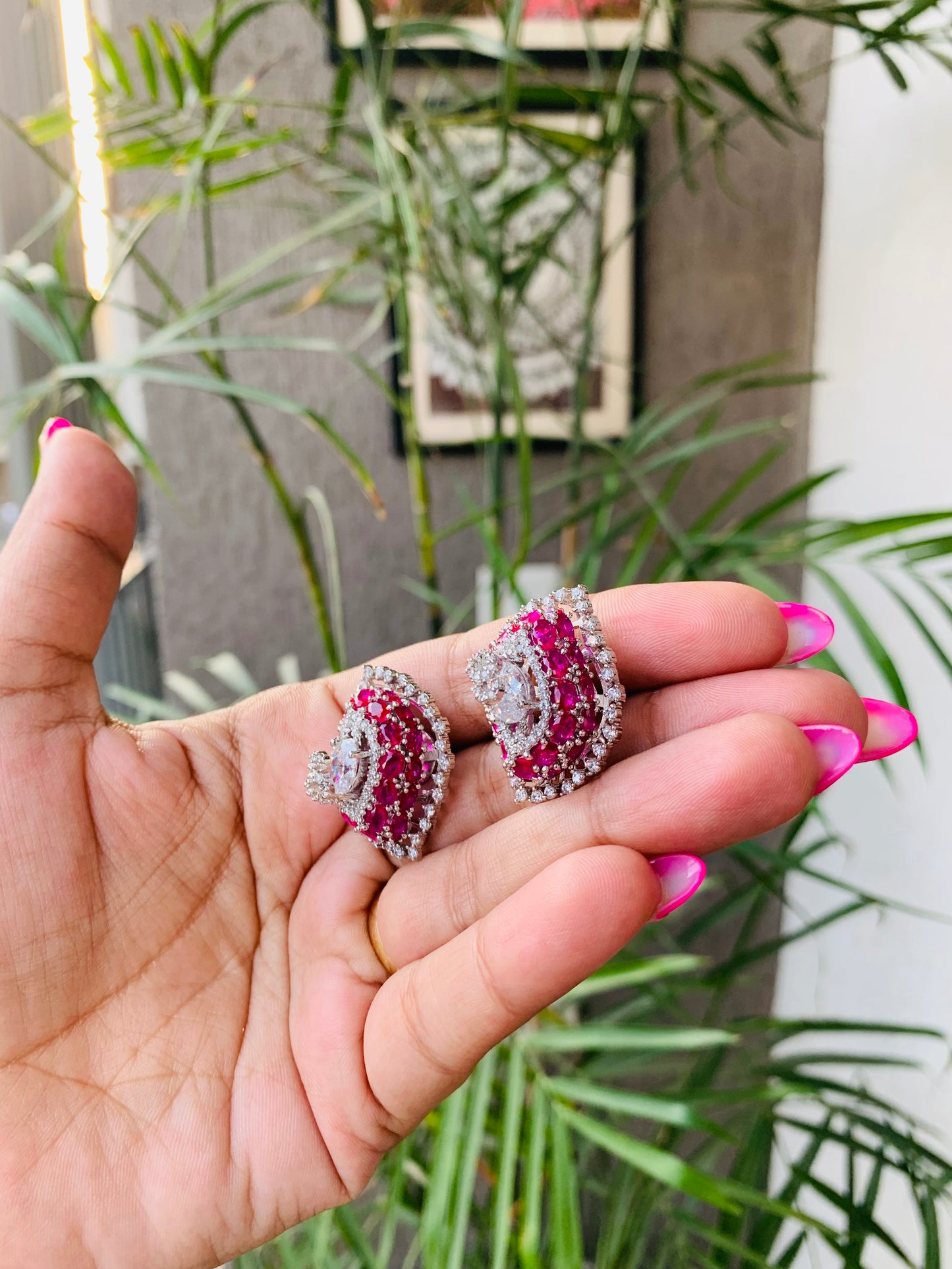 Eye Shape Stud
