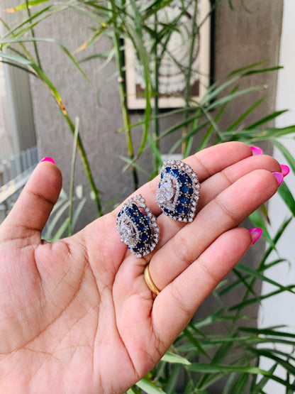 Eye Shape Stud