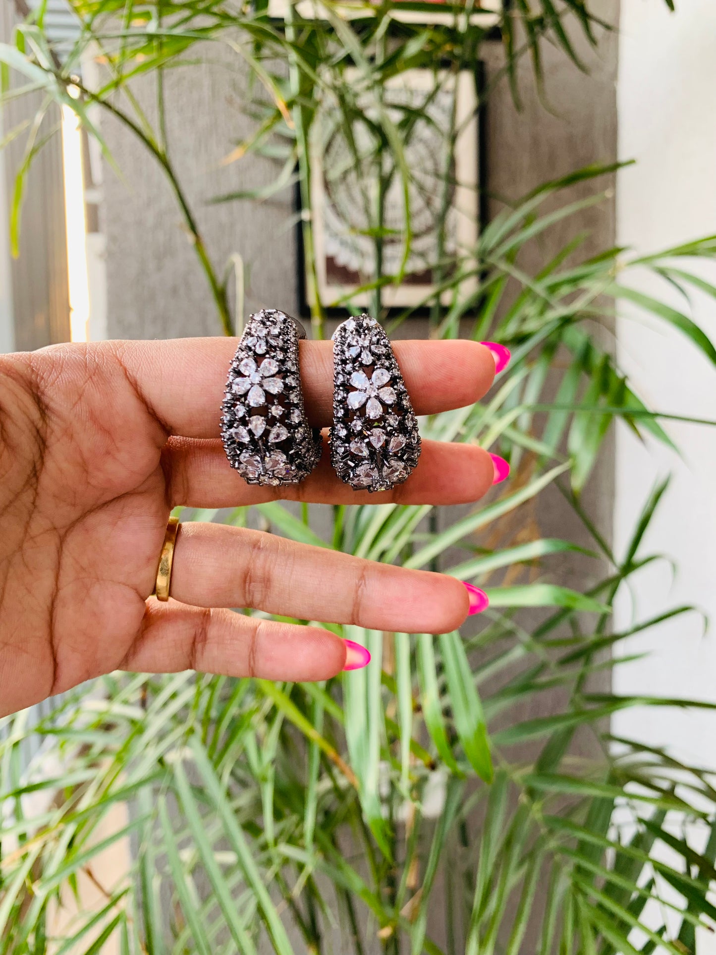 Flower Shaped Baali