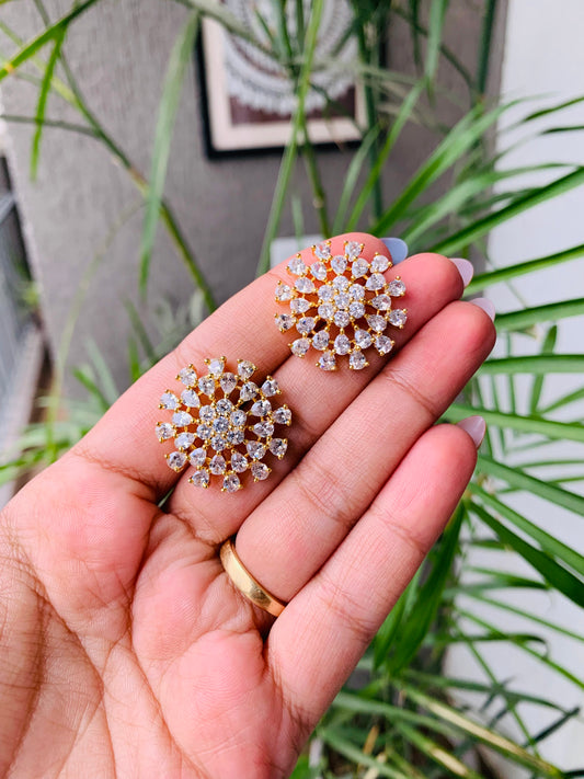 Golden Pretty Flower Stud