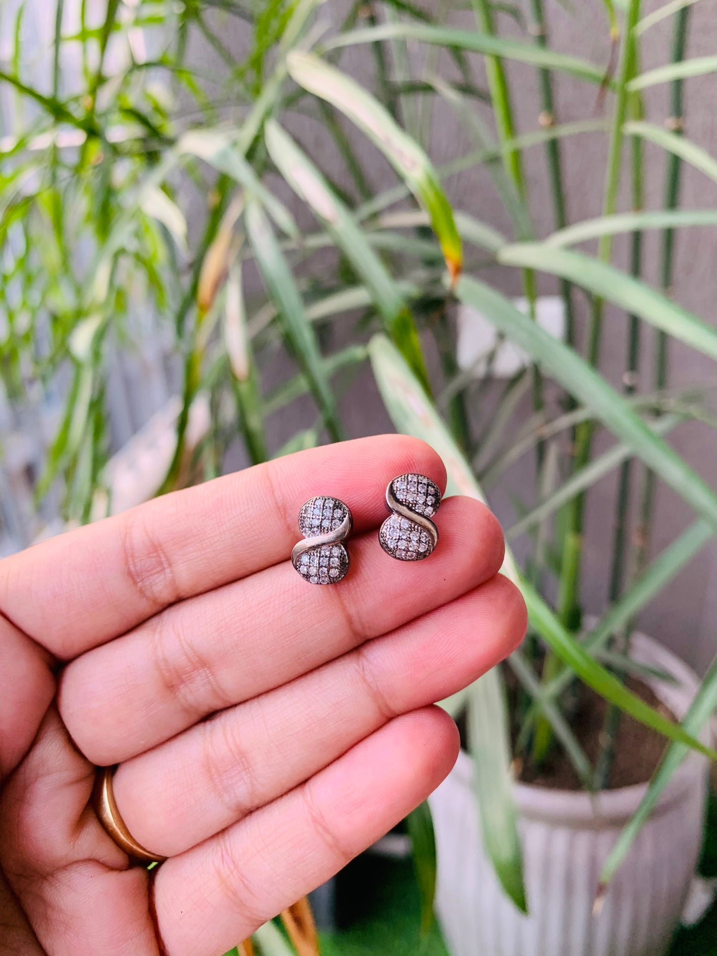 925 Sterling Silver Infinite Studs