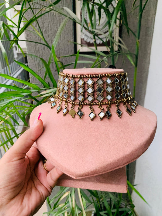 Square Mirrors Choker with Studs