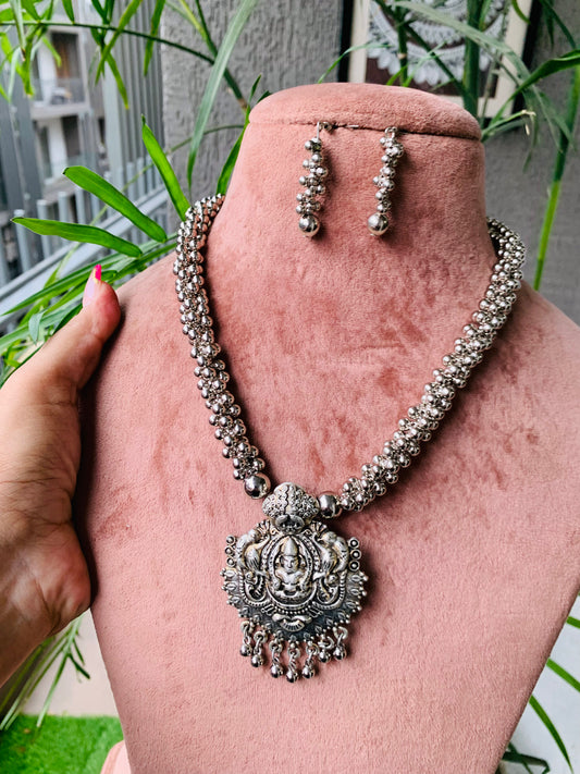 Gajra Chain Necklace with Earrings