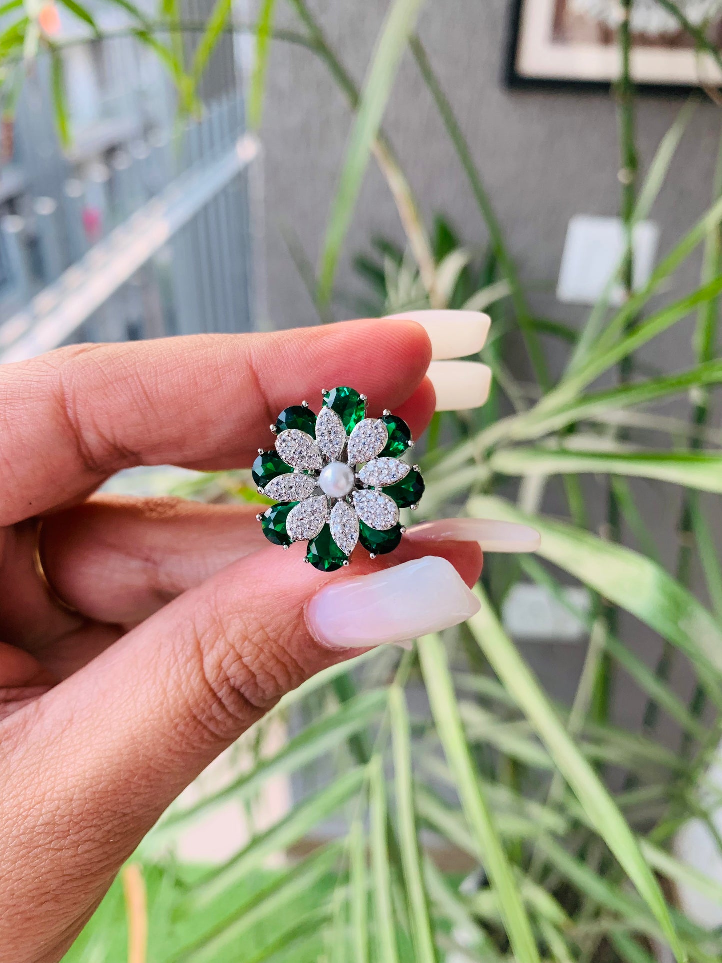 Flower Shaped Pretty Ring