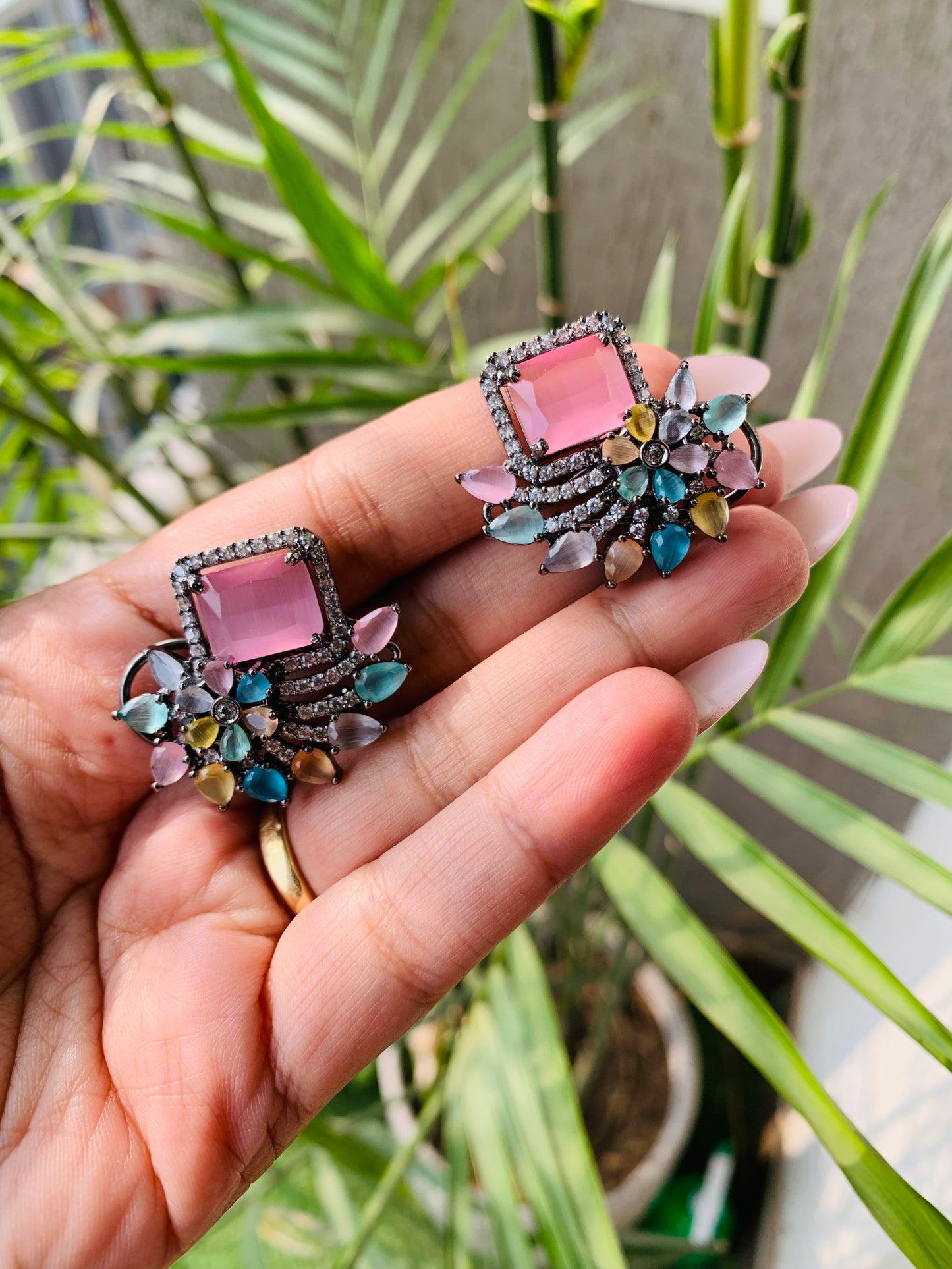 Unique Flower AD Stud Earrings