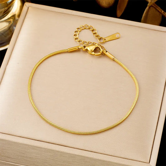 Minimal Snake Chain Bracelet