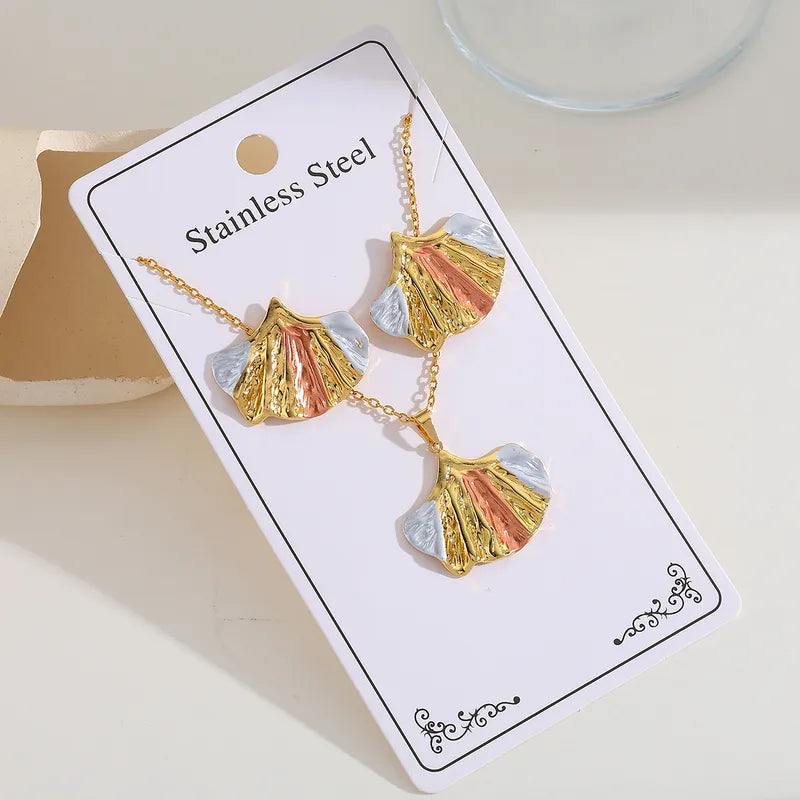 Tricolor Shell Pendant Necklace & Earrings Set