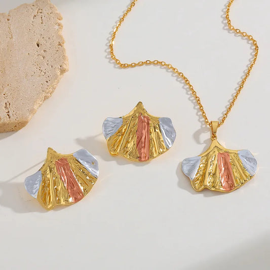 Tricolor Shell Pendant Necklace & Earrings Set