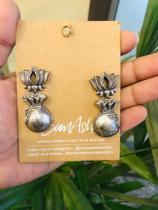 Lotus Carving Studs